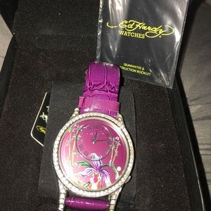 🥑🌺Ed Hardy woman watch